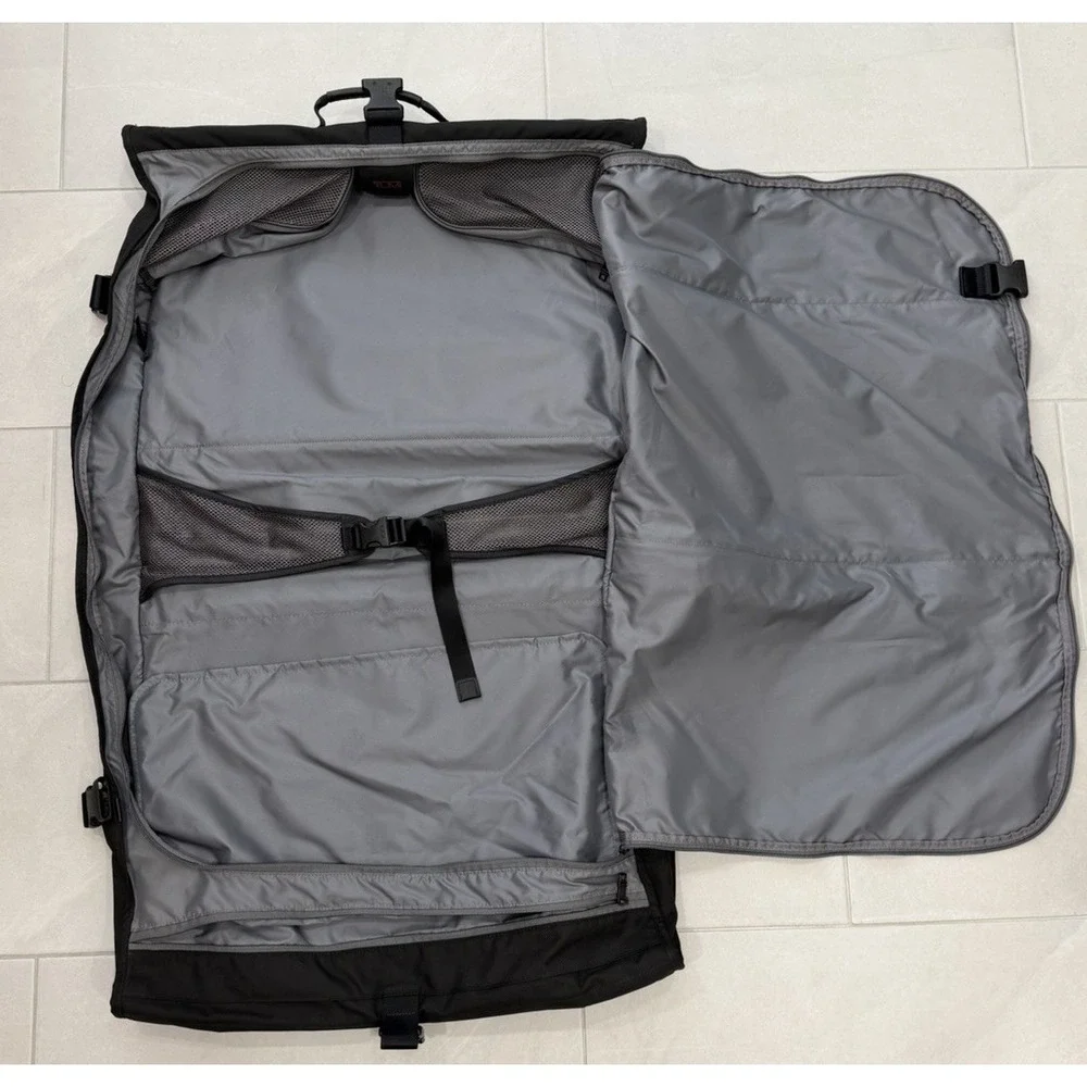 Tumi alpha ii